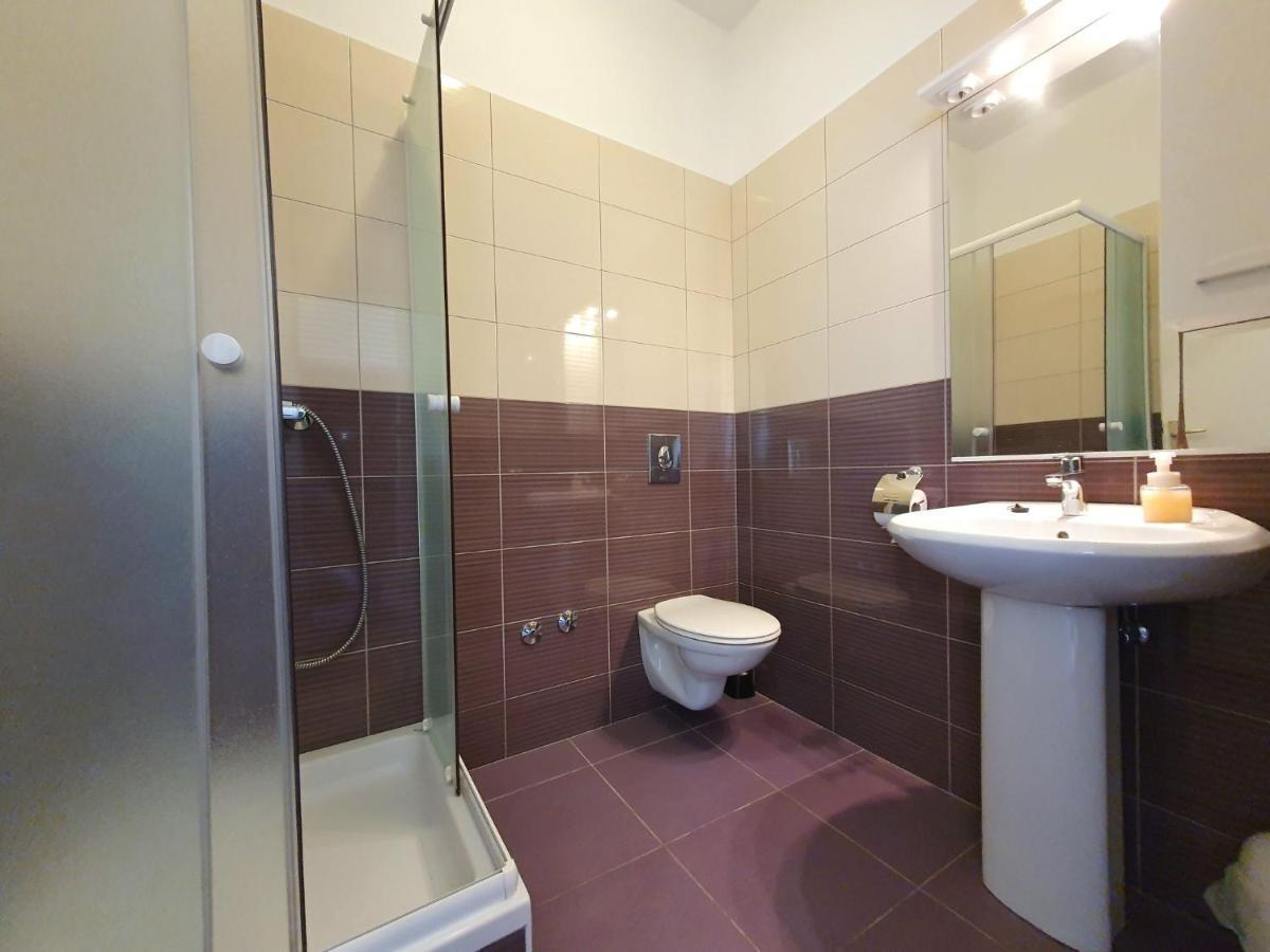 Apartment Katarina 4 - Sib158 By Interhome Brodarica  Eksteriør bilde